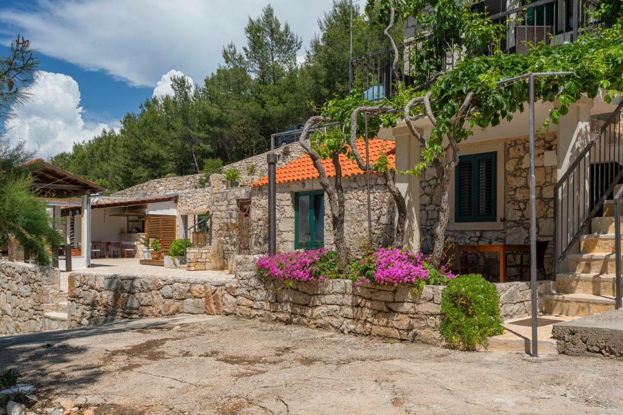 Golden Bay Hvar Хвар Экстерьер фото